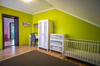 Гостиница Гостевой дом Лорис Анапа Апартаменты с 1 спальней (для 4 взрослых)-7